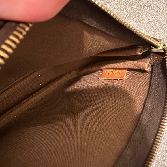 SOLD Louis Vuitton Monogram Mini Pochette Accessories - Picture 6 of 8